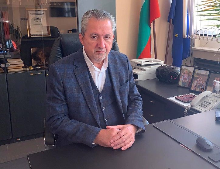 Областният управител допусна спешна мярка на община Сливен за важни автобусни линии